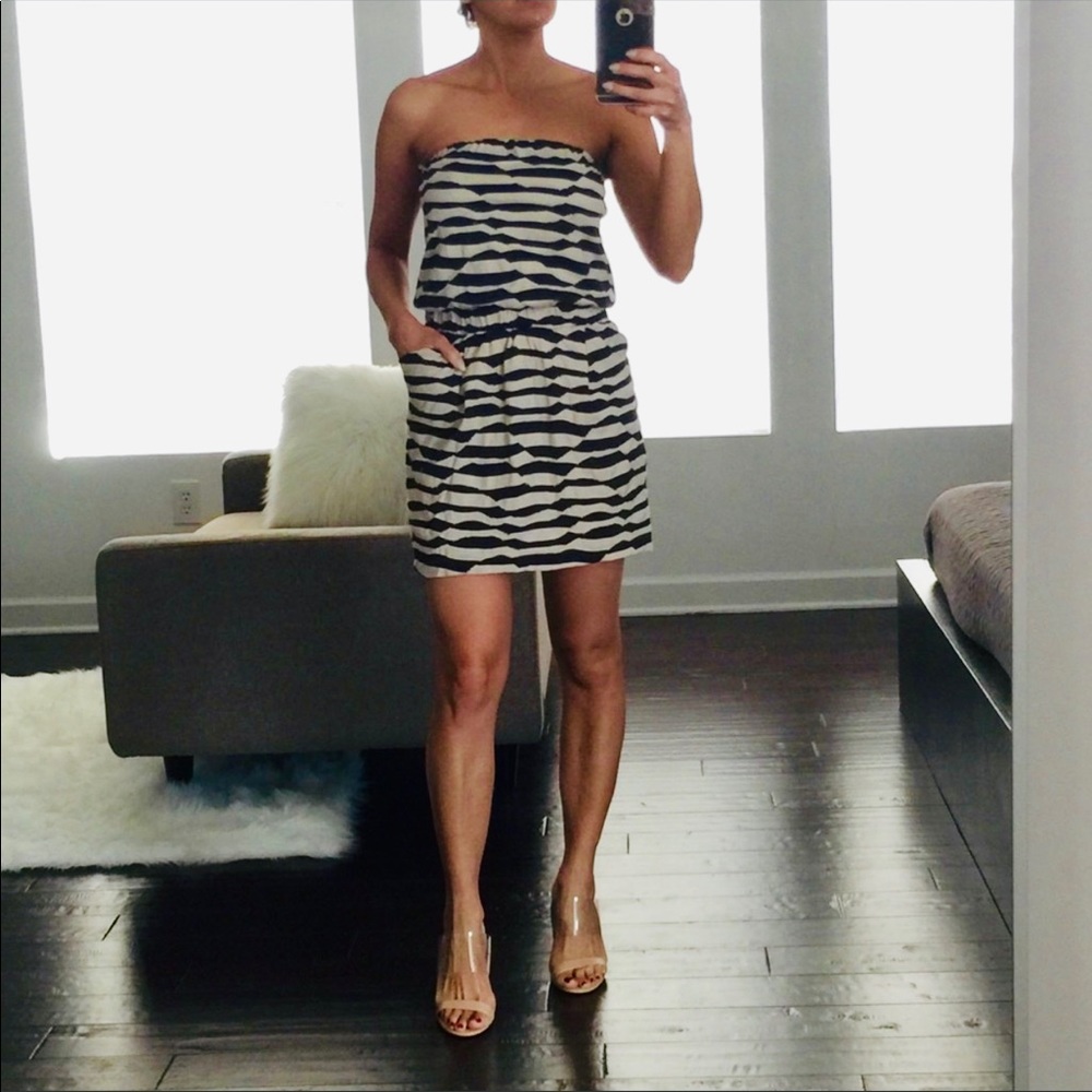 Navy & Tan Strapless Aqua Dress